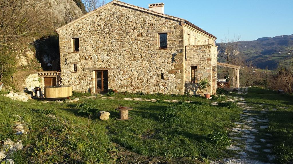 Sasso Erminia R&B Ecosostenibile Novafeltria Exterior foto