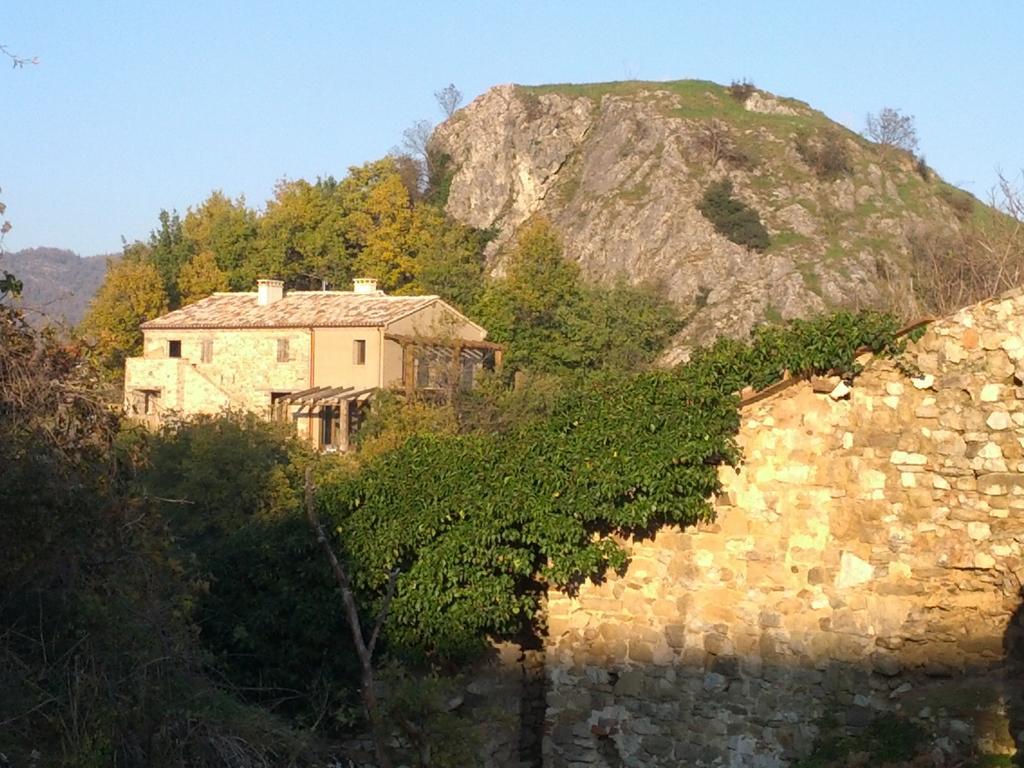 Sasso Erminia R&B Ecosostenibile Novafeltria Exterior foto